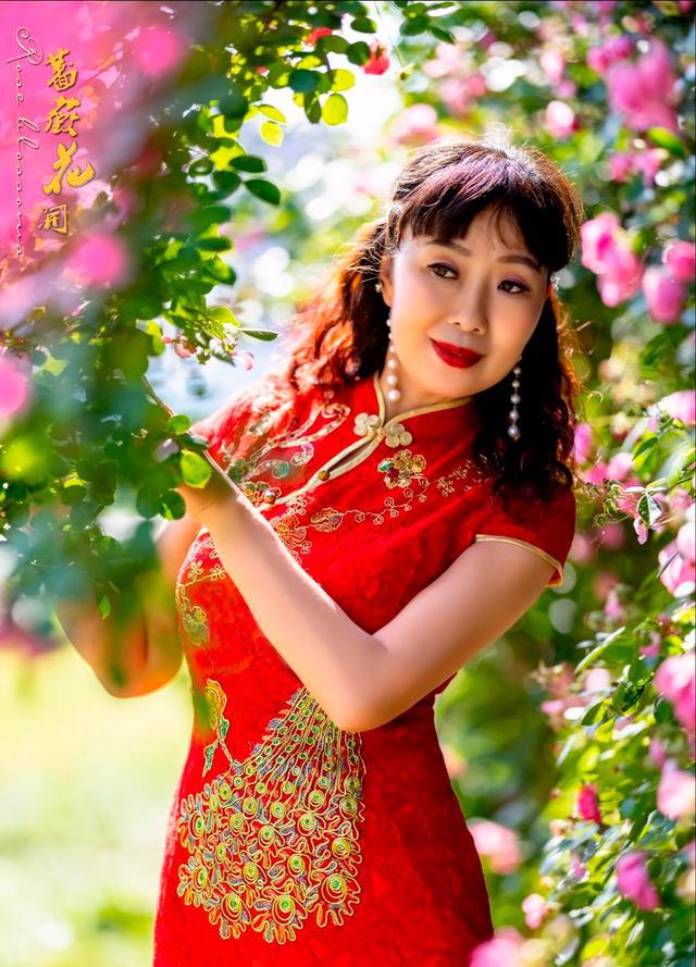 阿姨们拍照音频下载安装_(阿姨拍照的经典动作表情包)
